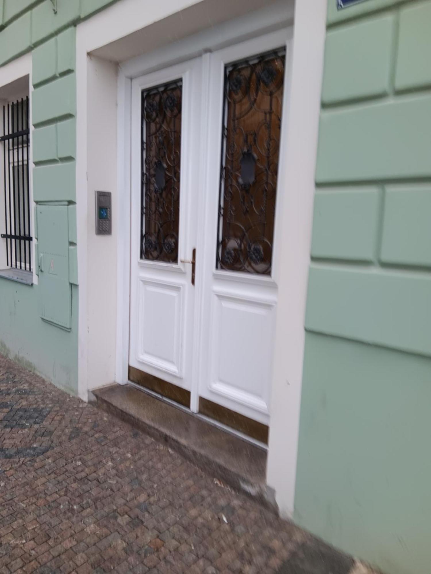 Appartamento Cozy 1 Bedroom Praga